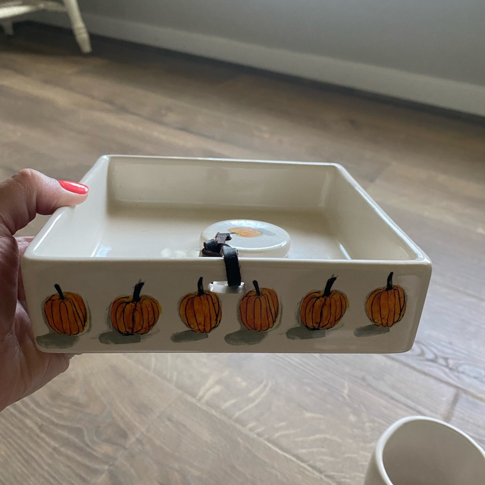 Rae Dunn Pumpkin Napkin Holder 🎃